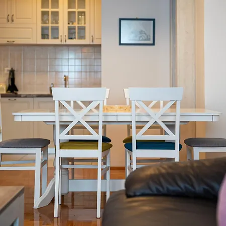 Spacious Two Bedroom بودغوريتْسا