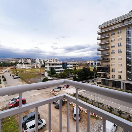 Apartman Spacious Two Bedroom *