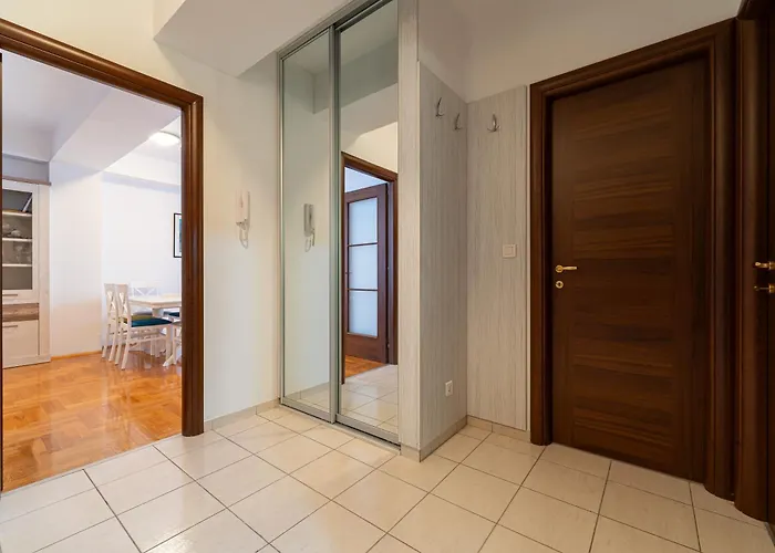 Appartement Spacious Two Bedroom *