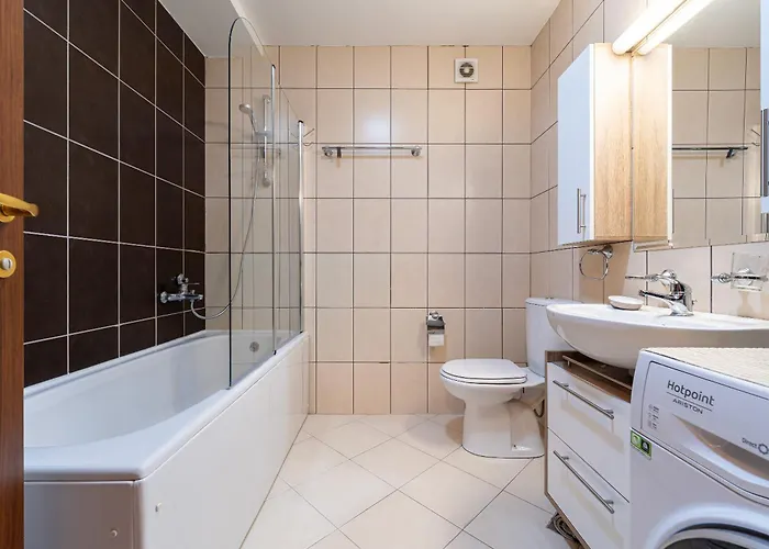 Spacious Two Bedroom