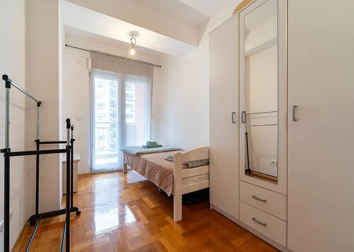 Appartamento Spacious Two Bedroom *