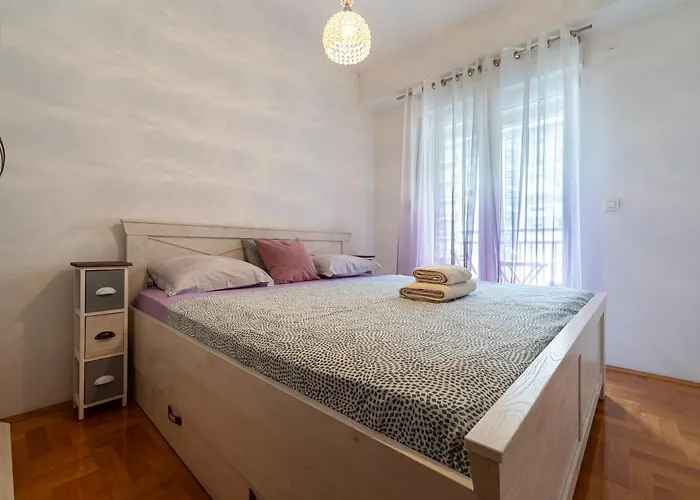 Spacious Two Bedroom *