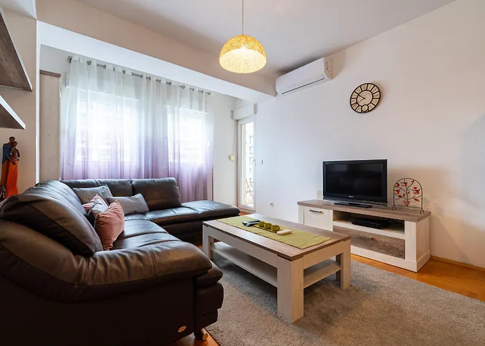 Appartamento Spacious Two Bedroom